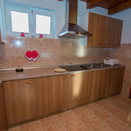 In Mit Schoener Terrasse * Veli Lošinj